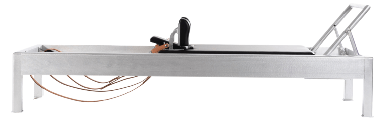 Jalatoe funktsioon Pilates Reformeril Pilates reformer originaalse disainiga jalatoega suurema väljakutse saavutamiseks.