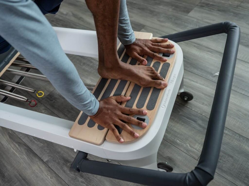 Использование удлинителя стоячей платформы Allegro 2 руками и ногами.