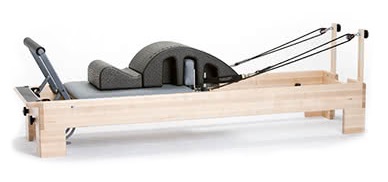 Kiil reformerile, mis pakub seljatuge ja stabiilsust Pilatese treeningul.